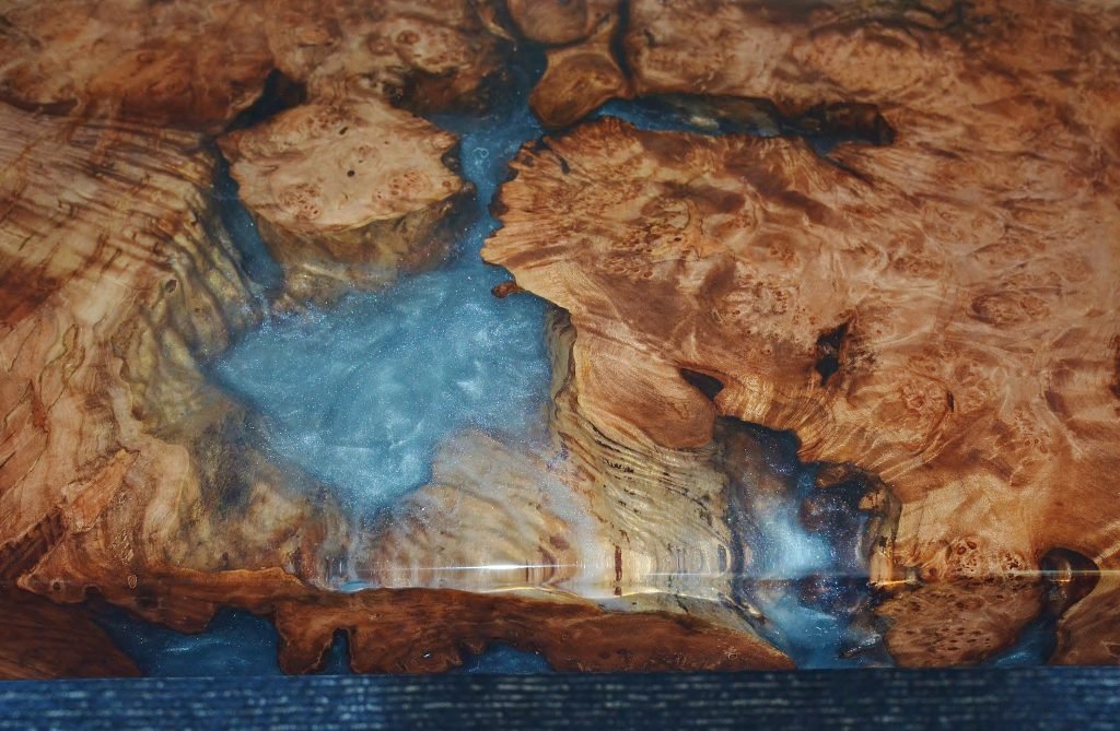 Burl table, 8-31-19 016